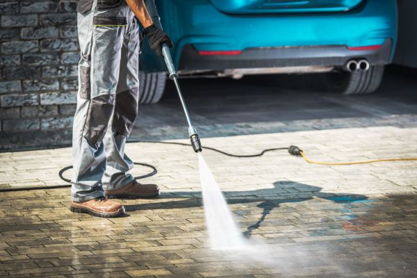 Driveway Pressure Washing in Fort Myers