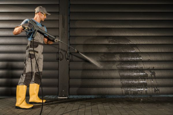 Garage Power Washing in Fort Myers
