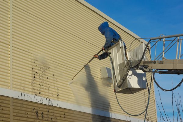 Commercial Exterior Cleaning in Fort Myers