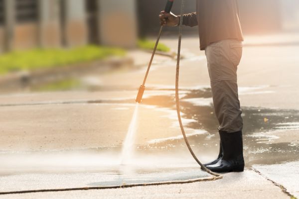 Residential Concrete Cleaning in Fort Myers