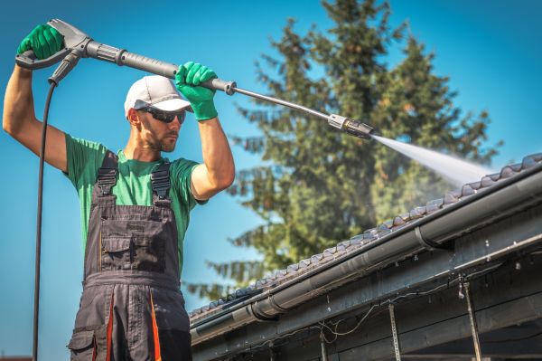 Gutter Washing in Fort Myers