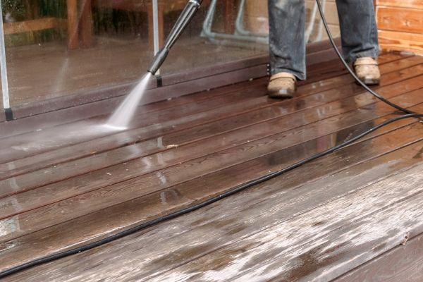 Pool Deck Power Washing in Fort Myers