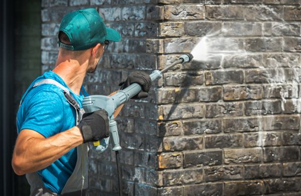 Brick Wall Cleaning in Fort Myers