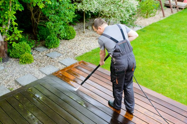 Deck And Patio Cleaning in Fort Myers