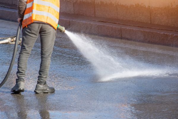 Asphalt Pressure Washing in Fort Myers