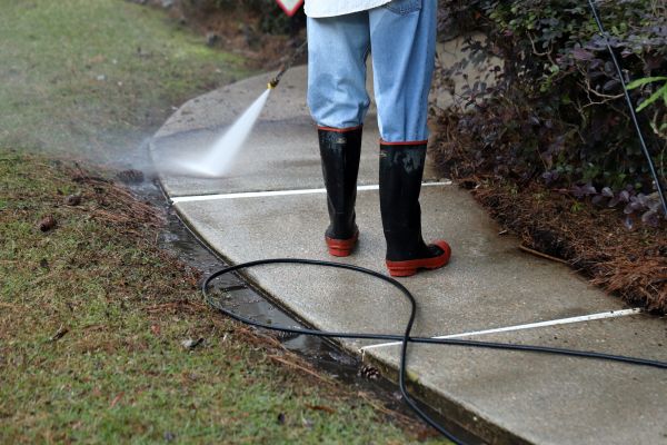Sidewalk Pressure Cleaning in Fort Myers