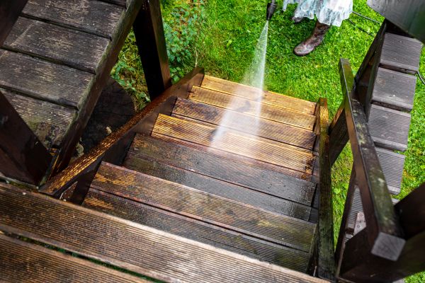 Wood Power Washing in Fort Myers